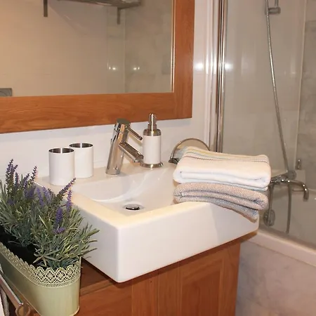 Apartment Duarte Pacheco Lisbon