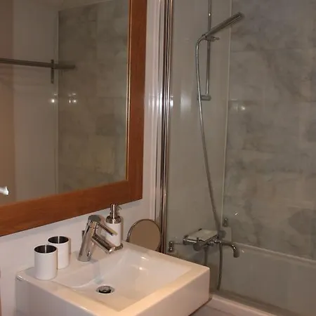 Apartment Duarte Pacheco Lisbon