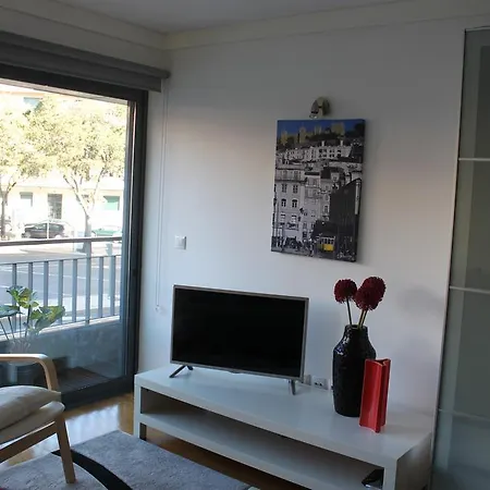 Duarte Pacheco Apartment *